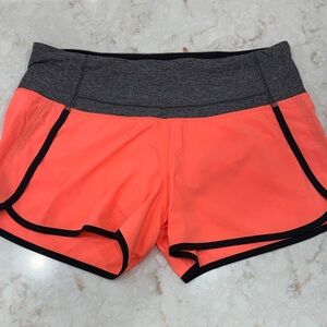 Lululemon Athletica Speed Up Low Ride Lined Shorts 2.5 “ Coral and Gray